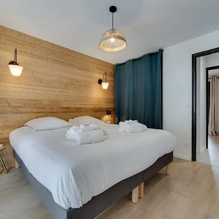 Du Bois Melay - Piscine - Proche Pistes - 15 Personnes 木屋